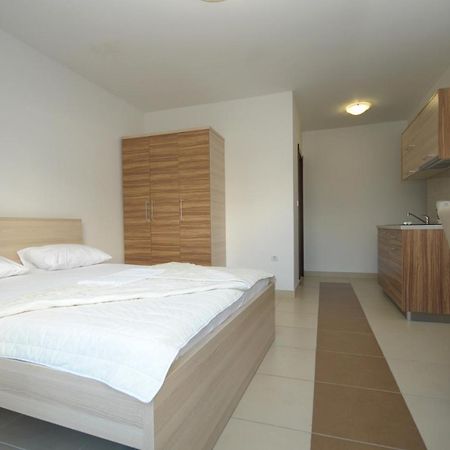 Apartments Anita Budva Exterior photo